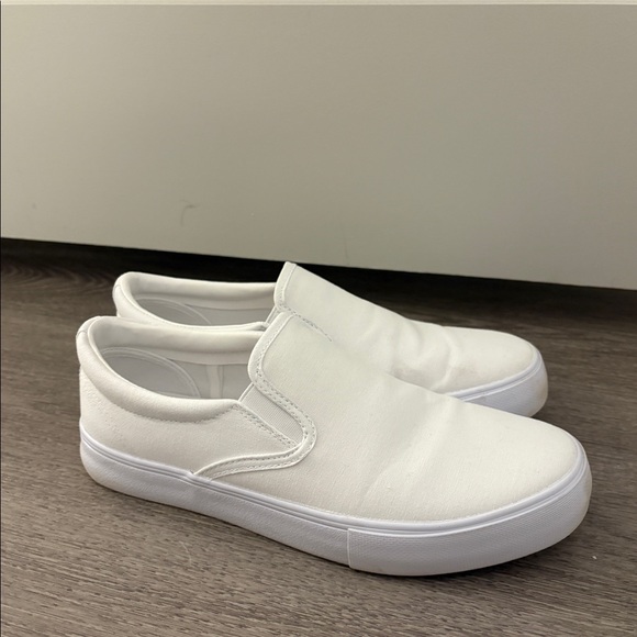 Canvas shoes - Picture 1 of 6